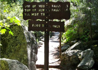 Yosemite on the Way to Veranl Fall