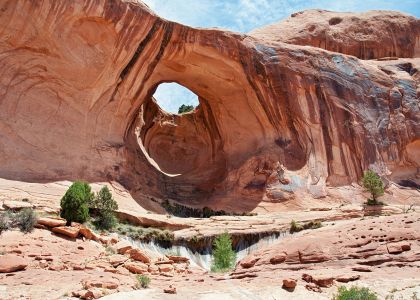 Bowtie Arch bei Corona